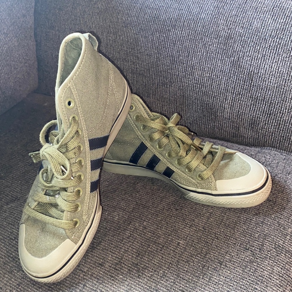 Men Adidas Nizza Size 8.5
